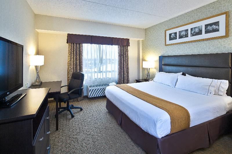 Holiday Inn Express Hotel & Suites Ottawa Airport, An Ihg Hotel Exterior foto